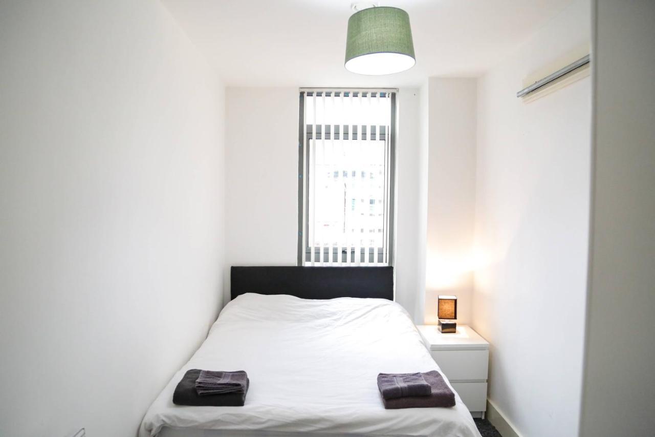 Serviced Apartment In Liverpool City Centre - Free Parking - Balcony - By Happy Days Exteriér fotografie